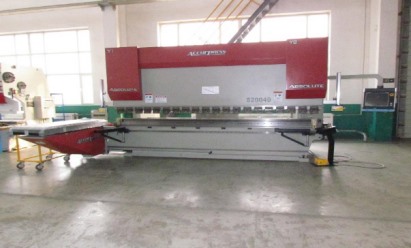 Jepun Yamazaki Mazak CNC Lathe (1 set)